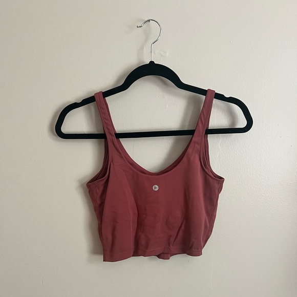 Workout top with built in bra - Picture 2 of 3